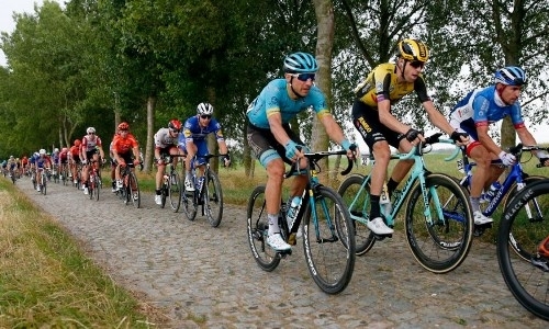 «Я попытался атаковать». Гонщик «Астаны» рассказал о сложностях на старте «Бинк Банк Тура»