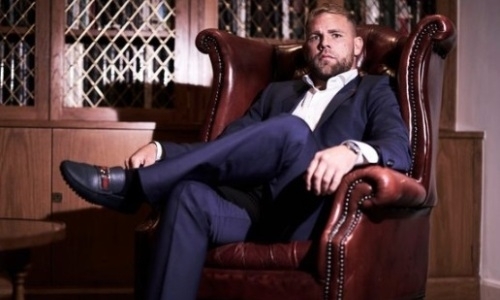 Стало известно, почему телепартнер Головкина подписал Сондерса