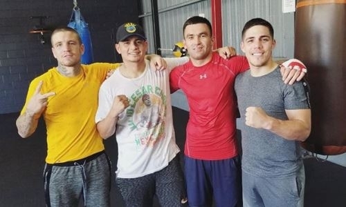 «Спарринг с машинами». Экс-чемпион мира помогает казахстанскому нокаутеру готовиться к бою