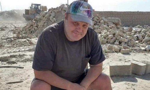 Мастер спорта по боксу два месяца бесплатно помогал строить дома в Арыси