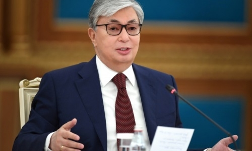 Токаев поздравил казахстанцев с Днём спорта