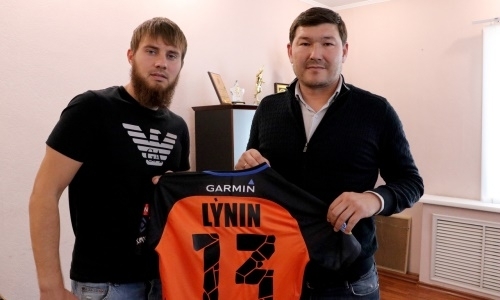 «Шахтер» объявил о подписании футболиста сборной Казахстана