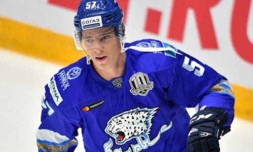 «Даже не долетел». Канадский форвард раскрыл подробности перехода в «Барыс»