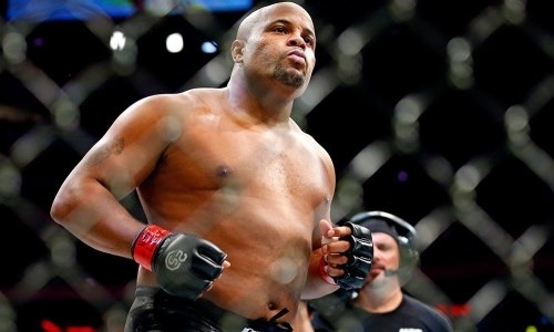 Легенда UFC Даниель Кормье приедет в Казахстан залечивать душевную рану