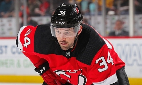 Звездный новичок из НХЛ забросил первую шайбу за «Барыс»