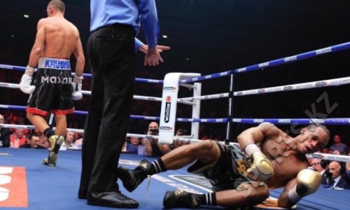 Британский боксер госпитализирован после страшного нокаута от Ковалева в титульном бою
