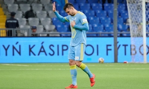 «Он говорил в мой адрес плохие слова и предлагал подраться после матча». Футболист «Астаны» о первом удалении в жизни