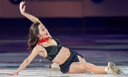 Основная конкурентка Турсынбаевой из России дважды упала, представляя новую короткую программу. Видео