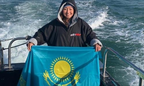 Касым-Жомарт Токаев восхитился казахстанкой, сумевшей переплыть Ла-Манш