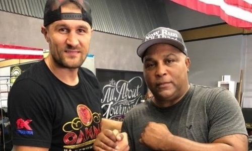 Команда Ковалева неожиданно пошла против него в бою с «Канело»