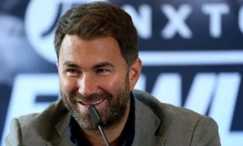 Эдди Хирн принес Головкину плохие новости о бое с чемпионом мира