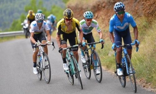 «Продолжим бороться день за днем». Лопес высказался о попадании в тройку на этапе «Вуэльты»