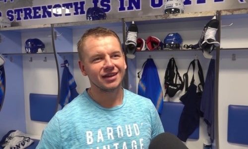 Видео воспоминаний хоккеистов игравших с Кевином Даллмэном в «Барысе»