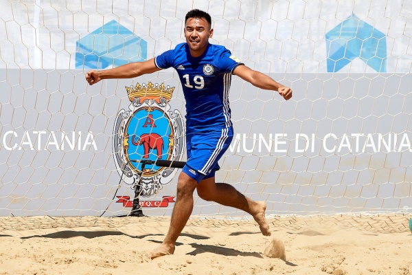 Победа над Голландией, матчи с Чехией и Англией. Как казахстанские «пляжники» играют в Евролиге