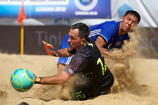 Победа над Голландией, матчи с Чехией и Англией. Как казахстанские «пляжники» играют в Евролиге