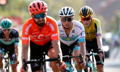 «Помогло мне выиграть спринт». Гонщик «Астаны» доволен партнерами на «Туре Германии»
