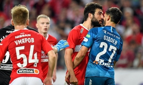 Черчесов уладил конфликт внутри сборной России перед матчем с Казахстаном