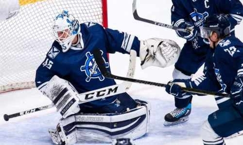 33 из 34. Голкипер «Адмирала» отметился достижением в победном матче с «Барысом»