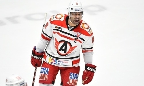 Доус оформил дубль в матче КХЛ с «Витязем»