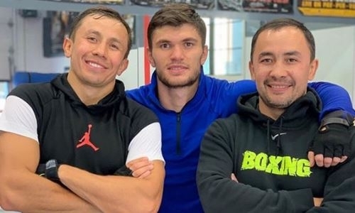 Головкин показал фото с Ахмедовым из тренировочного зала