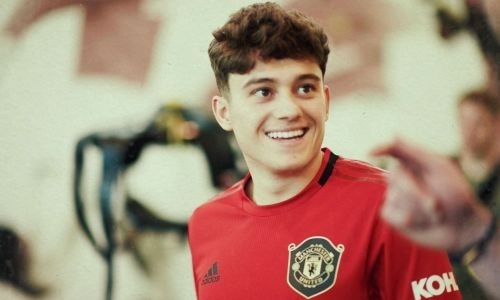 «Станут двенадцатым игроком». Полузащитник «МЮ» надеется на поддержку фанатов перед матчем с «Астаной»