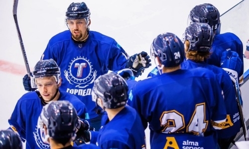 Боролись до конца. «Торпедо» уступило в матче ВХЛ «Сокол»