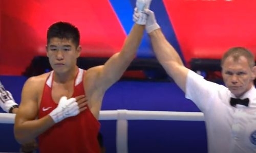 Видео второго победного боя казахстанского боксера с нокдауном соперника на ЧМ-2019