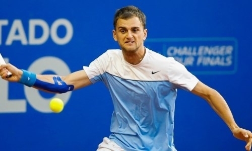 Недовесов проиграл на старте турнира в Санкт-Петербурге