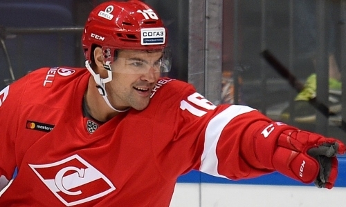 «Игрокам надо посмотреть на себя в зеркало». Форвард «Спартака» назвал ужасным матч с «Барысом»