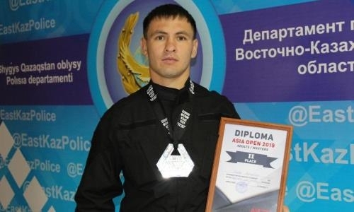 Казахстанский полицейский завоевал «серебро» на чемпионате Азии по грэпплингу