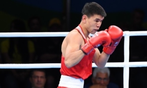Казахстанский боксер проиграл призеру Олимпиады из России в полуфинале ЧМ-2019