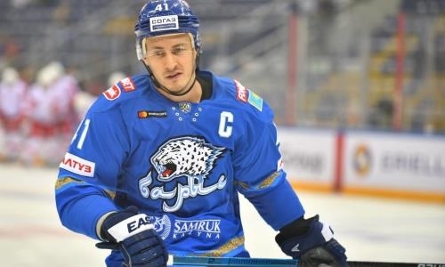 Кошмар. «Барыс» потерял двух важнейших игроков — у одного из них сломана рука