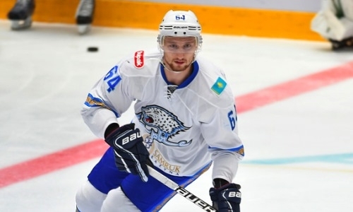 «Меня „с поезда“ выкинуло, отлетел нормально». Форвард «Барыса» — о матче с «Трактором»