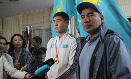 Актау встретил чемпиона мира Бекзата Нурдаулетова и его тренера