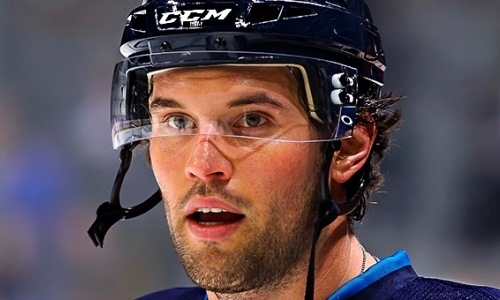 «Я приехал сюда побеждать». Американский нападающий «Барыса» — о решении продолжить карьеру в Казахстане