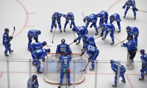 «Стрессовая ситуация». Озвучена причина включения в состав «Барыса» 17-летнего вратаря