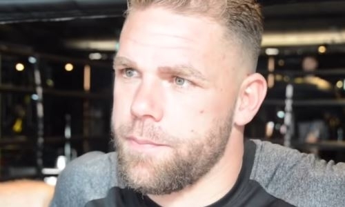 Сондерс озвучил страшные последствия для Головкина в бою с Деревянченко и назвал победителя