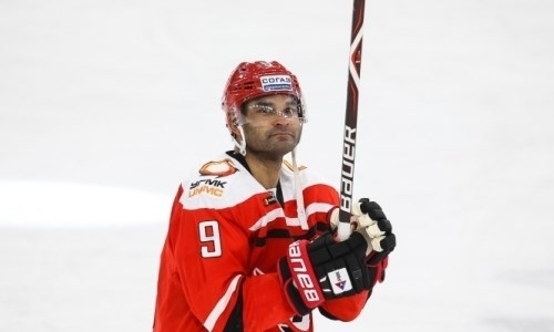 Лидер конференции «Барыса» с хоккеистом сборной Казахстана в составе потерпел четвертое подряд поражение в КХЛ