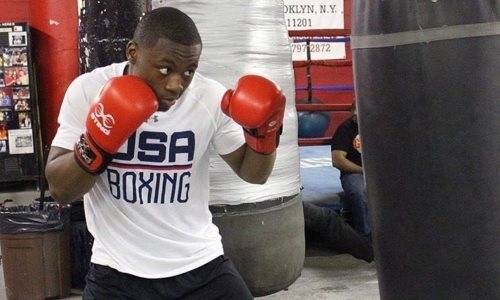 Американский боксер отказался от андеркарда Головкина в пользу шоу Усика