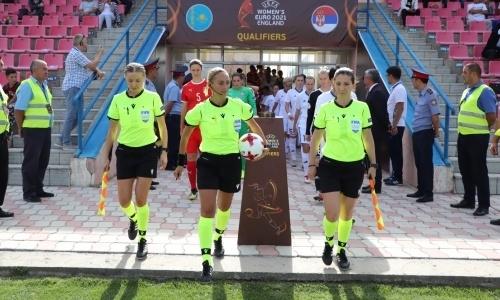 Фоторепортаж с матча отбора ЕВРО-2021 среди женщин Казахстан — Сербия 0:3