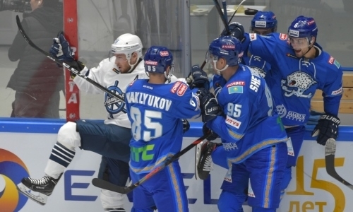 Фоторепортаж с матча КХЛ «Барыс» — «Адмирал» 1:3