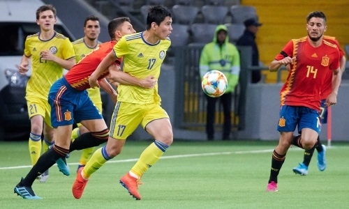 Фоторепортаж с матча отбора ЕВРО-2021 Казахстан U-21 — Испания U-21 0:1