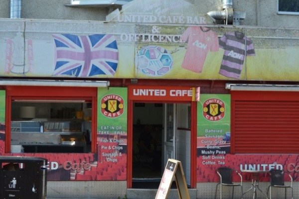 «Добро пожаловать на „Олд Траффорд“». Как живет Манчестер перед матчем «МЮ» — «Астана»