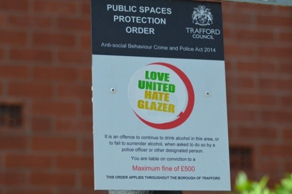 «Добро пожаловать на „Олд Траффорд“». Как живет Манчестер перед матчем «МЮ» — «Астана»