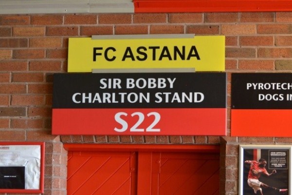 «Добро пожаловать на „Олд Траффорд“». Как живет Манчестер перед матчем «МЮ» — «Астана»