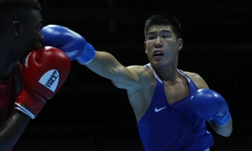 Фото с боя чемпионата мира-2019 Нурдаулетов — Мачадо