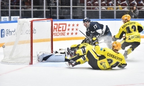 Фоторепортаж с матча ВХЛ «Динамо»Санкт-Петербург  — «Сарыарка» 2:1