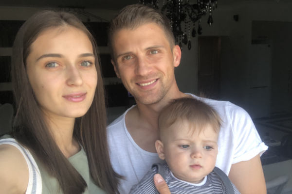 «В Шымкенте на матчи приходят больше людей, чем в Чехии». Жена легионера «Ордабасы» о переезде в Казахстан и впечатлениях от страны