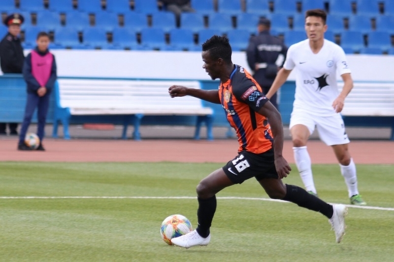 Реал мадрид шахтер. Шахтер 4 4 2. Шахтёр волынь 4 0. Тобол арена костанай. Шахтер донецк.