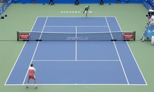 Видеообзор финала турнира ATP в Чэнду Бублик — Карреньо-Буста 7:6, 4:6, 6:7
